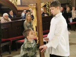 Wielki Piątek i Boży Grób 2026
